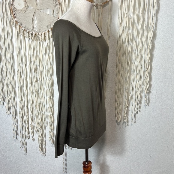 Theory Green Wide Neck Long Sleeve Merino Wool Sweater Size M - Picture 3 of 8